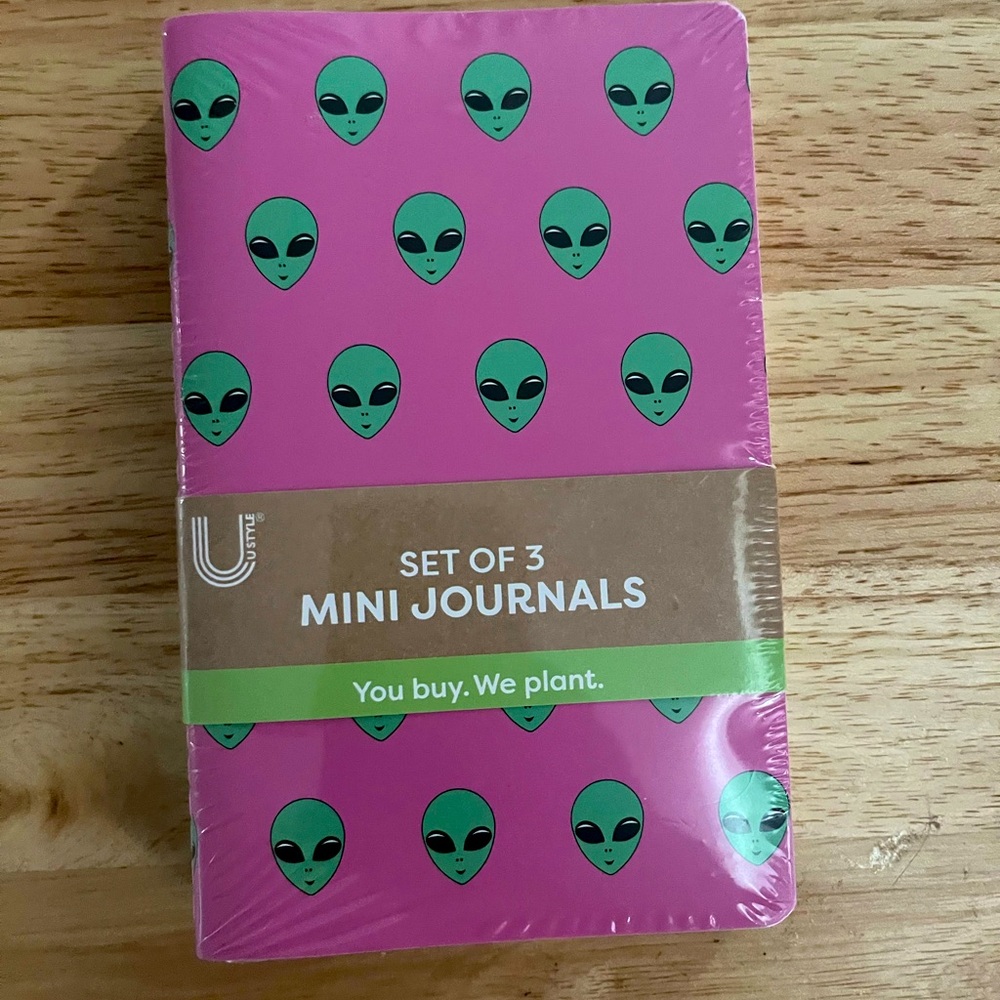 U Style Set of 3 Mini Journals Alien Theme